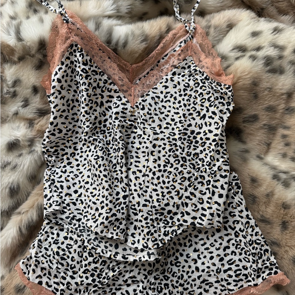 Victoria's Secret Leopard Print Pajama set - Picture 4 of 5